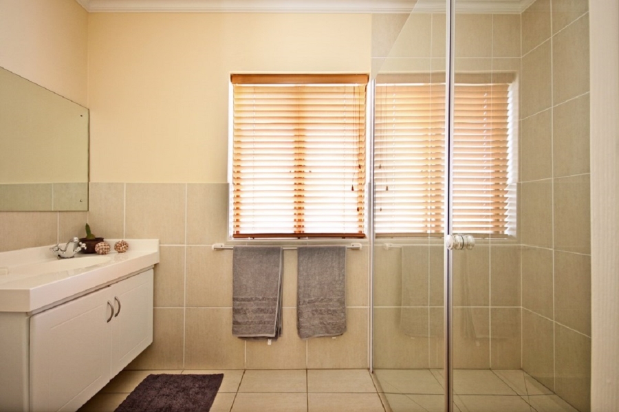 To Let 2 Bedroom Property for Rent in Devonvale Golf Wine Estate Western Cape
